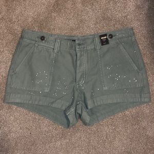 A&F camo green size 29 shorts